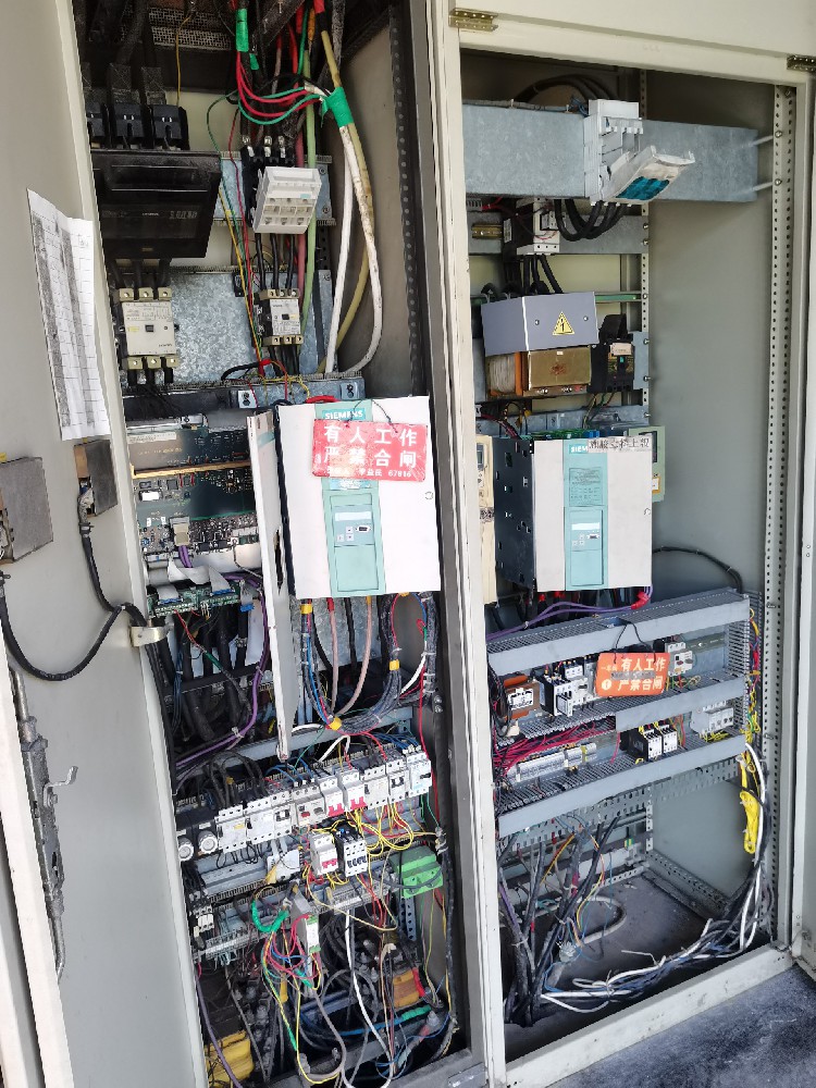 2023.8.19黄石变频器现场抢修